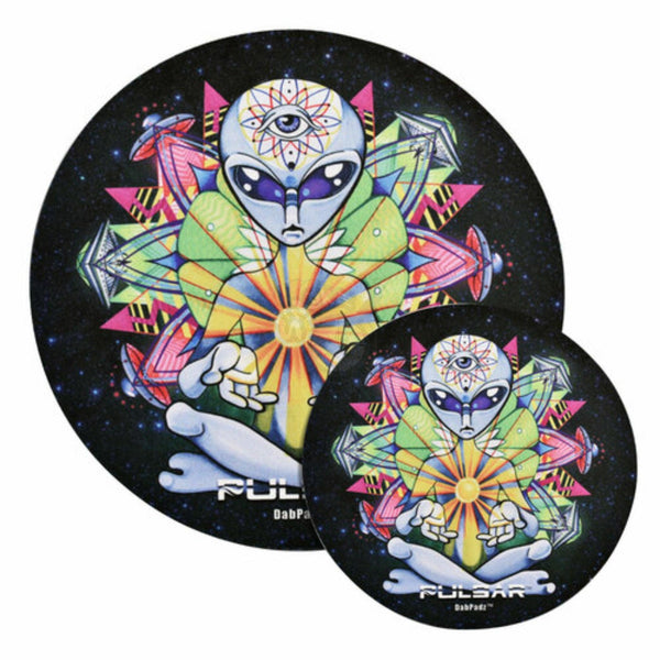 Pulsar DabPadz 5" Round Fabric Top 1/4" Thick - Psychedelic Alien - SmokeTime